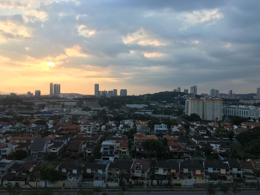 Petaling Jaya Atria Sofo Suite Экстерьер фото